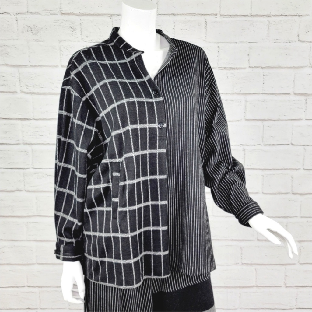 Nwot! Designer Alembika Boxy Blk/Wht Pinstripe Top Size:Large